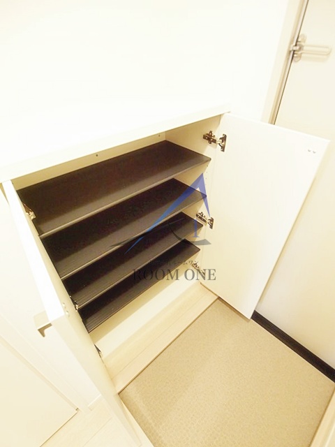 収納　シューズボックスです。