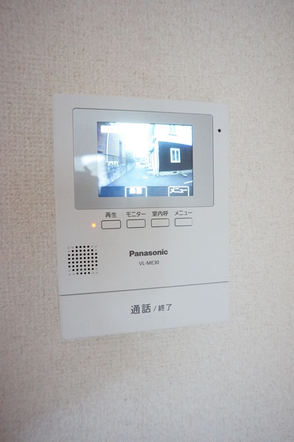 セキュリティ　録画機能付カラーTVモニターホン！