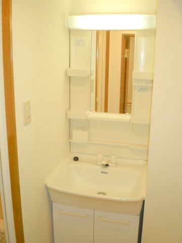 洗面設備　洗面台独立：脱衣場としてもお使い頂けます