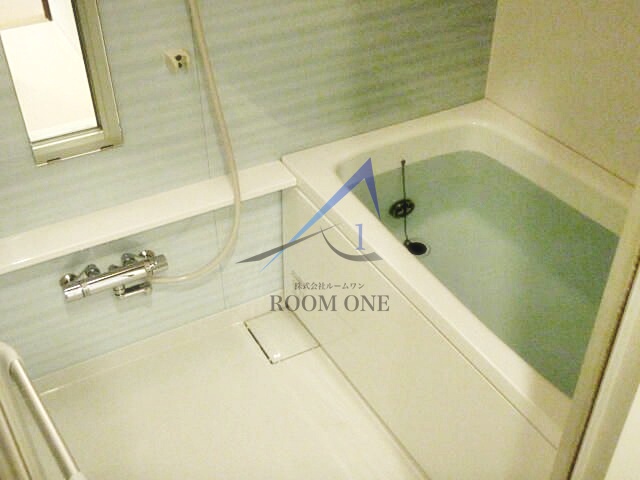 バス・シャワールーム　お風呂です。