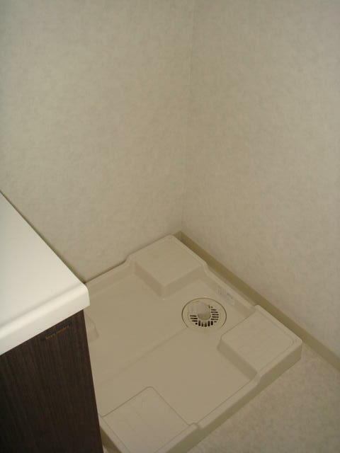 その他設備　室内洗濯機置場です