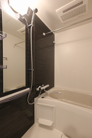 バス・シャワールーム　※同タイプ参考写真