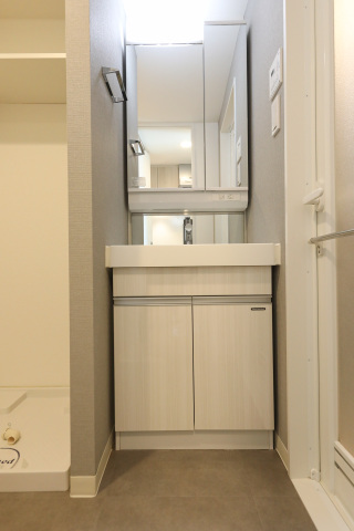 洗面設備　※同タイプ参考写真