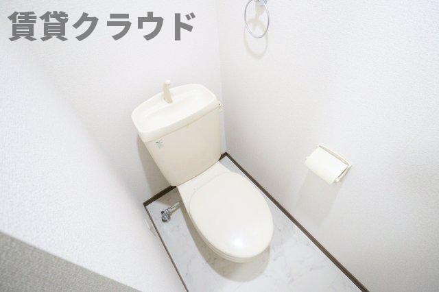 トイレ　落ち着いたトイレです