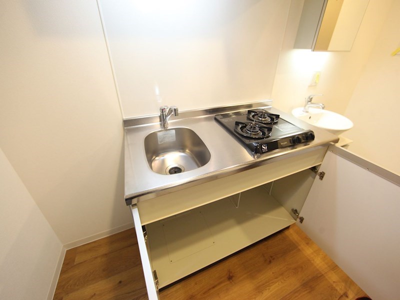 キッチン　システムキッチン（ガス2口コンロ付）