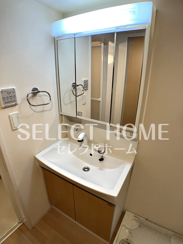 洗面設備　同型タイプ