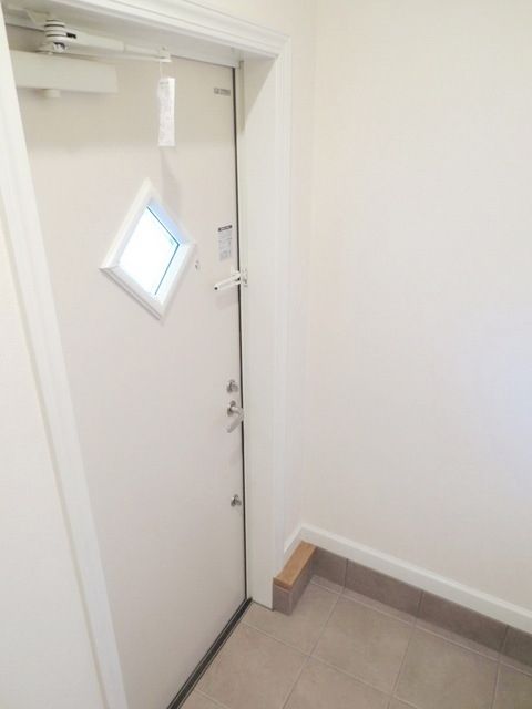 玄関　★お問い合わせはタウンハウジングまで★