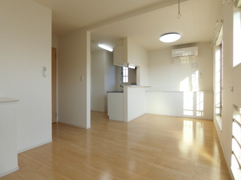 居室・リビング　図面と現状に相違がある場合には現状を優先