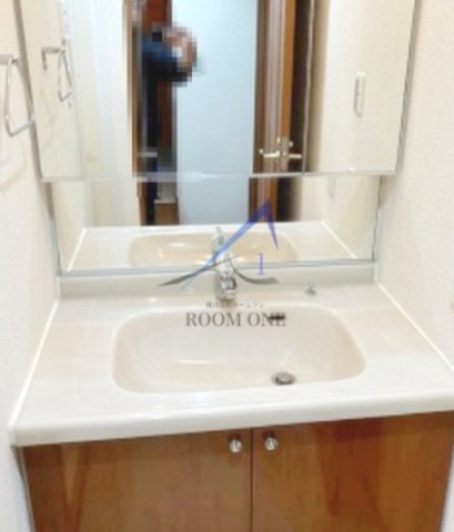 洗面設備　洗面台です。