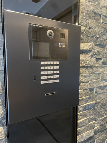 エントランス　ガーラ・グランディ横濱関内