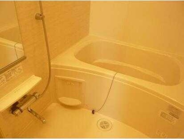 バス・シャワールーム　参考写真（同建物別部屋のものです）