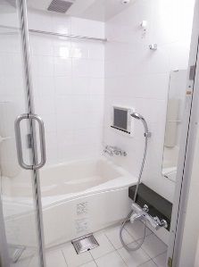 バス・シャワールーム　※別部屋の参考写真です。