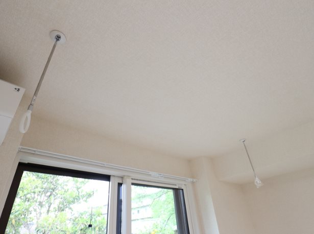 その他設備　雨の日や花粉の時期のお洗濯に欠かせない室内物干付き♪