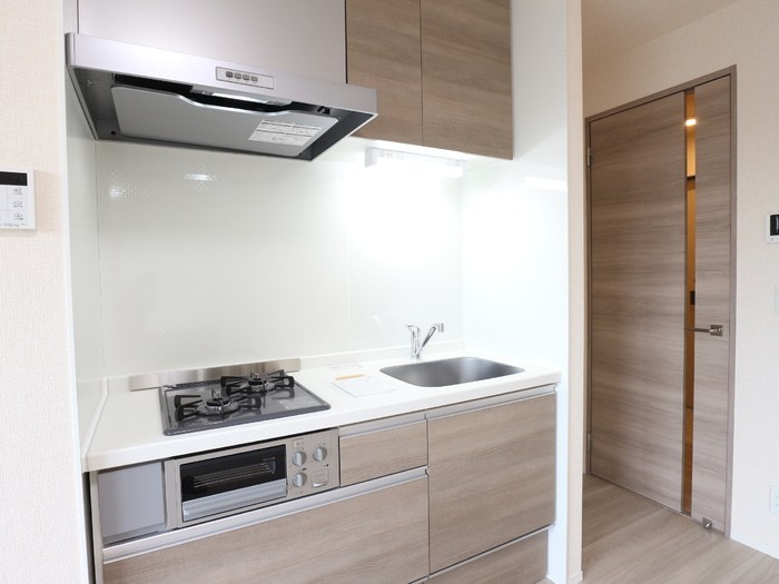 キッチン　グリル付き２口ガスコンロでお料理も楽しめます♪