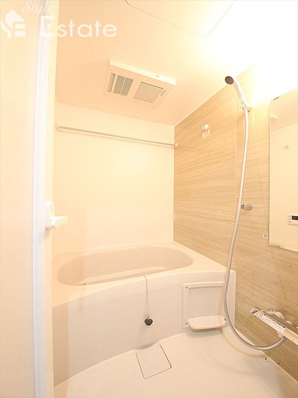 バス・シャワールーム　バスルーム