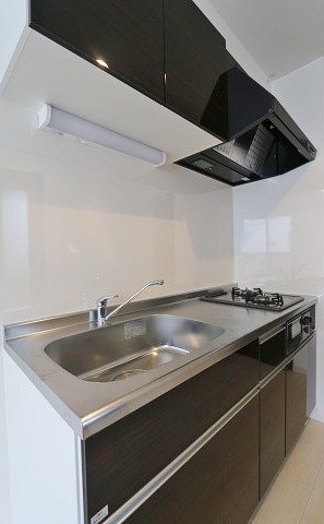 キッチン　まな板置き場もあって、料理も楽々。