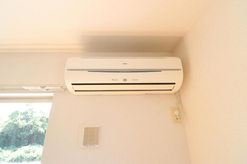 その他設備　リビングのエアコン