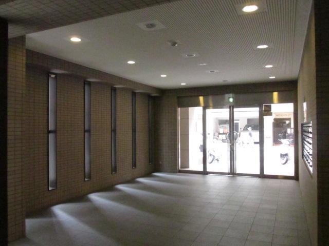 ロビー　広々エントランス