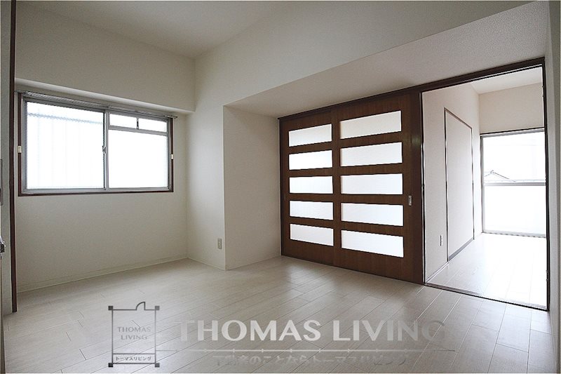 居室・リビング　実際のお写真を準備中の為、別号室のお写真をご参照ください。