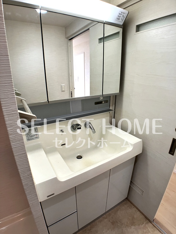 洗面設備　同型タイプ