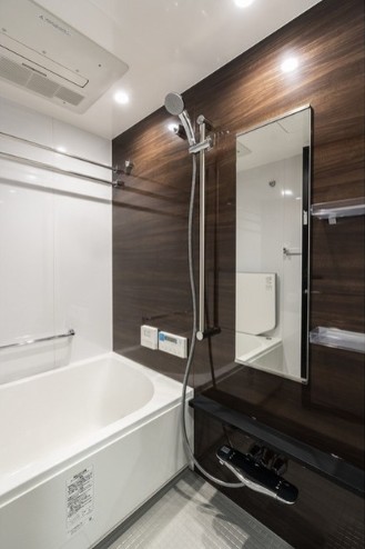 バス・シャワールーム