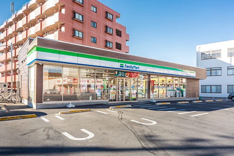 コンビニ　ファミリーマート 高崎下小鳥町店（コンビニ）まで310m