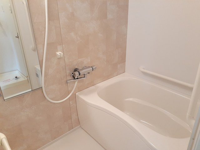 バス・シャワールーム　お風呂です