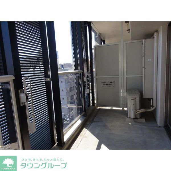 バルコニー　別部屋の写真です。