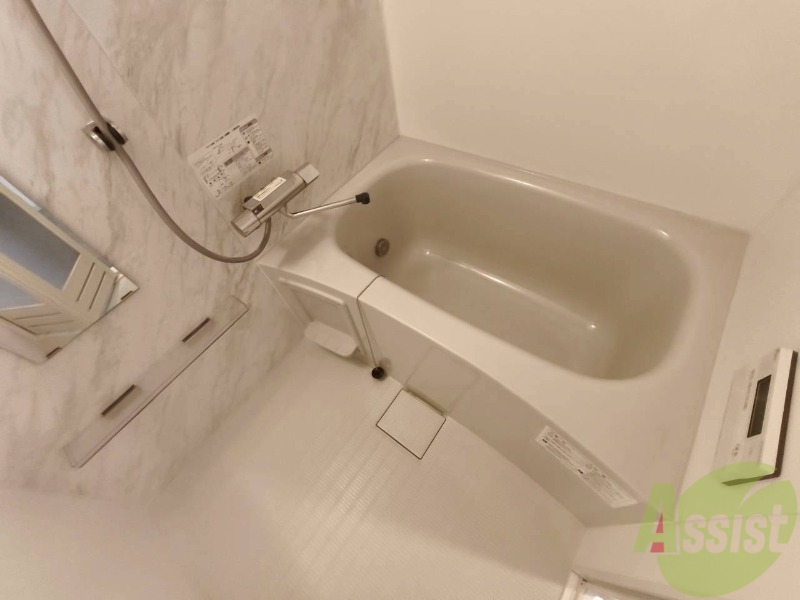 バス・シャワールーム　疲れを癒すには湯船でゆっくりするのが良いですよ。