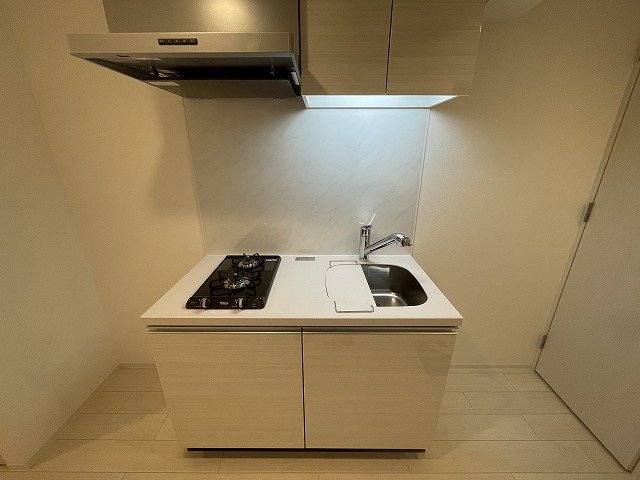 キッチン　同物件別部屋