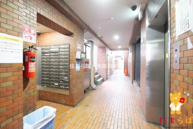 エントランス　共用部の印象も大切に