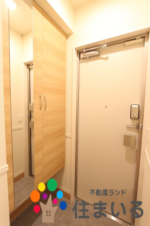 玄関　※写真は同型タイプとなります