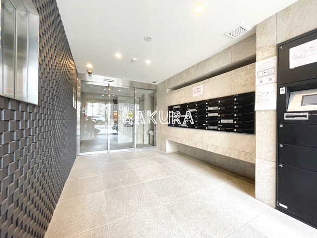 セキュリティ　不審者、勧誘員をシャットアウトできるオートロックです♪