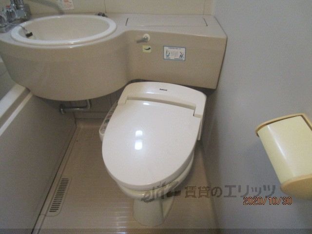 トイレ　トイレ