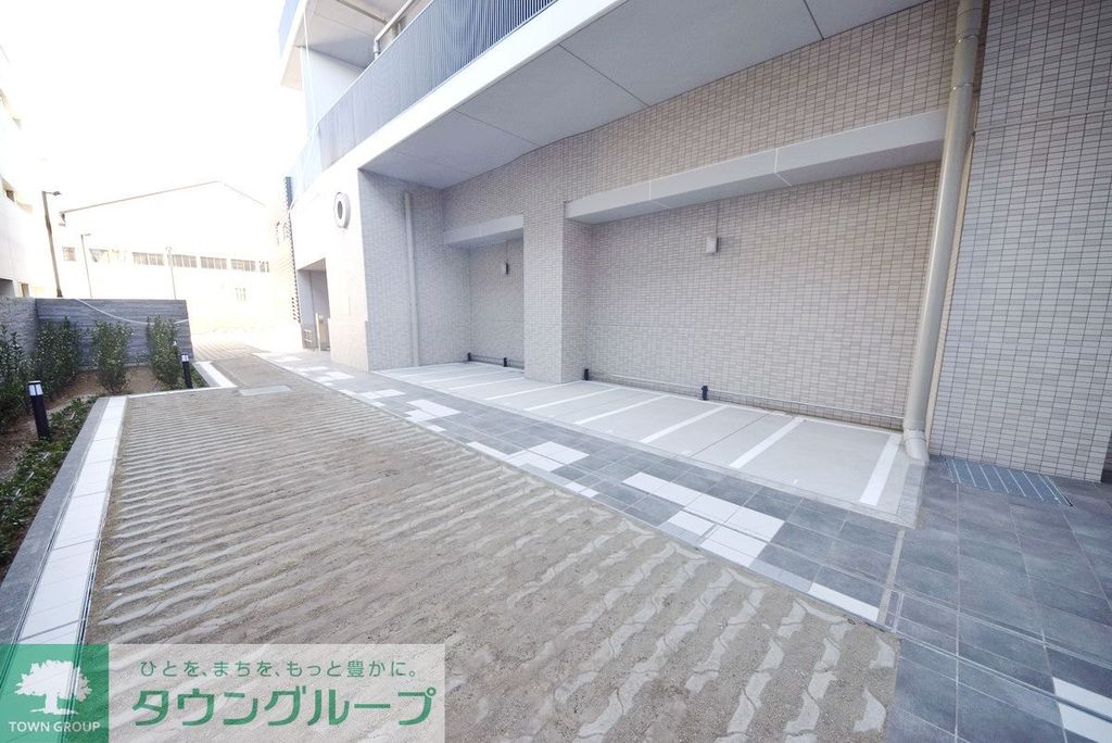 駐車場　駐車場