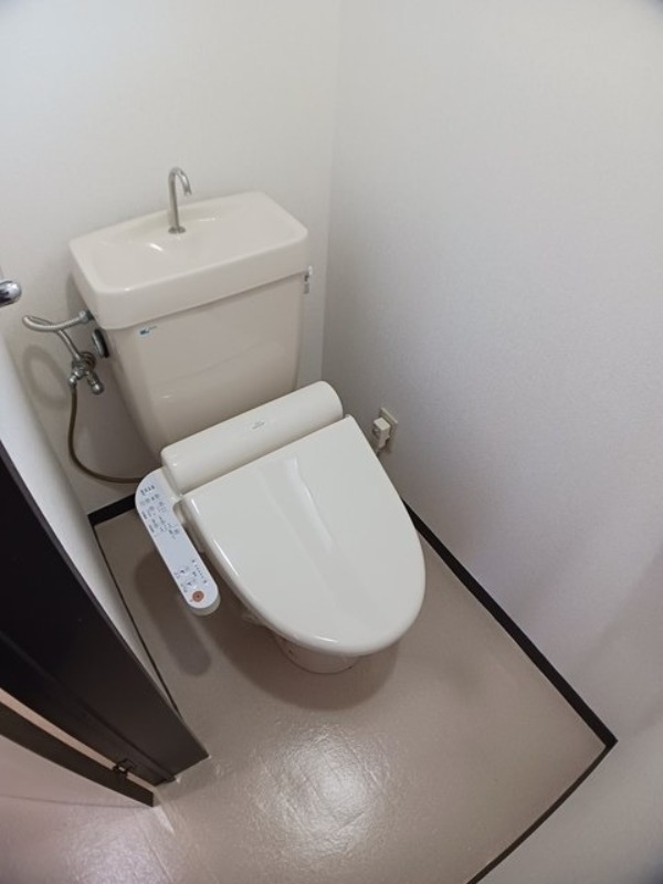 トイレ　図面と現状に相違がある場合には現状を優先