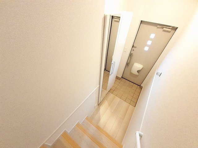 玄関　落ち着いた玄関です