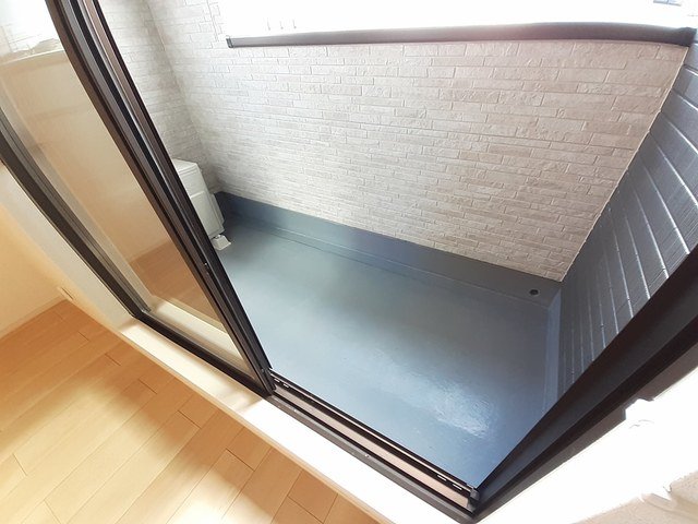 バルコニー　開放的で明るい空間を演出してくれるバルコニーです