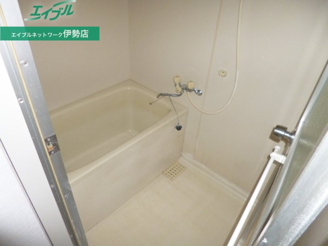 バス・シャワールーム　同型参考写真