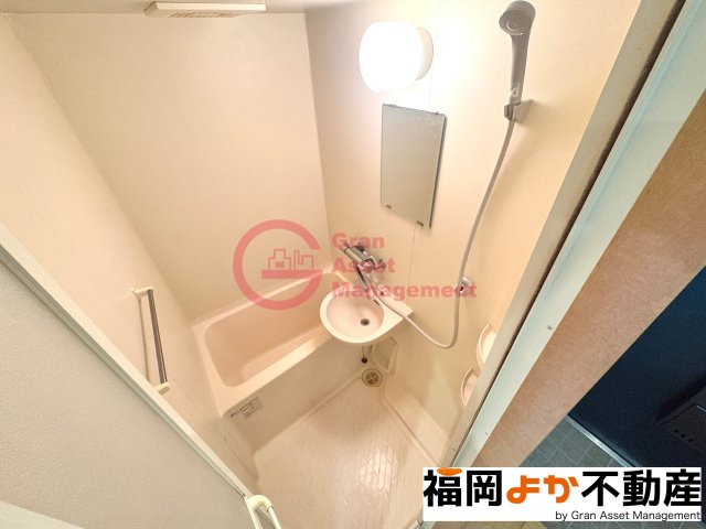 バス・シャワールーム　お風呂で日々の疲れを落としましょう