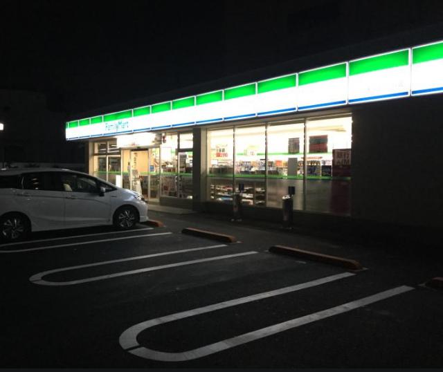 コンビニ　ファミリーマート東墨田二丁目店（コンビニ）まで411m