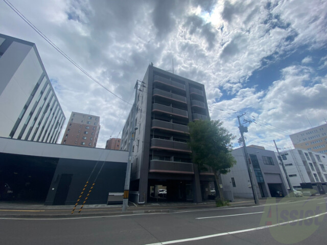 建物外観　札幌市北区北十三条西「ヒューマンプラザ北大前」