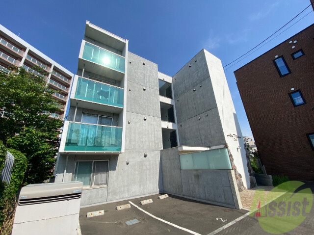 建物外観　札幌市中央区北１４条西「ＡｌｔａＭａｒｅａ桑園」