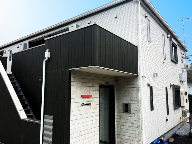 建物外観　4線利用可能な拝島駅徒歩6分で通勤通学に便利です。