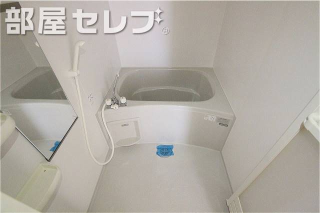 バス・シャワールーム　キレイなバスルームです。