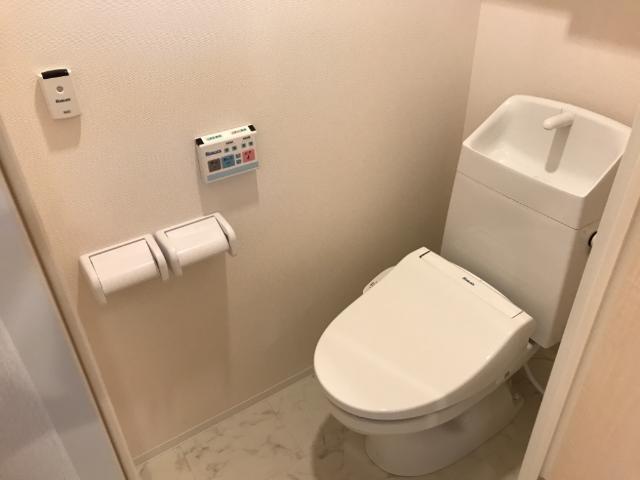 トイレ　シャワー付トイレ
