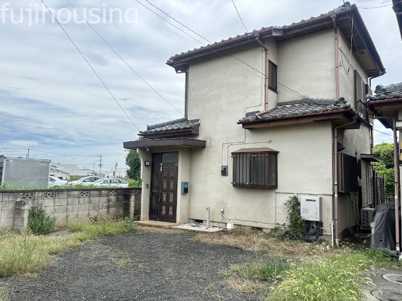 建物外観　※写真はＦ棟です