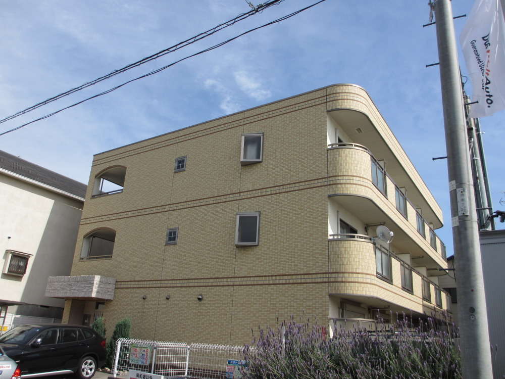 建物外観　オートロック、防犯カメラ完備☆