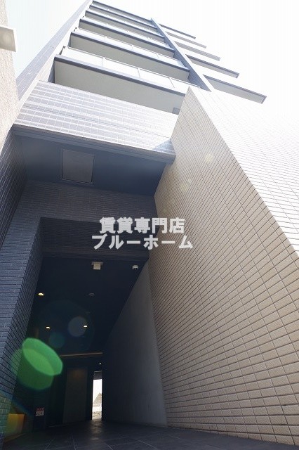 建物外観　鉄筋コンクリート造7階建ての物件！