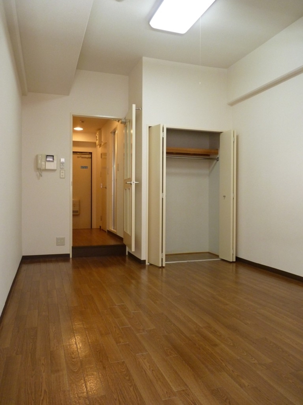 居室・リビング　開放感のあるお部屋です♪